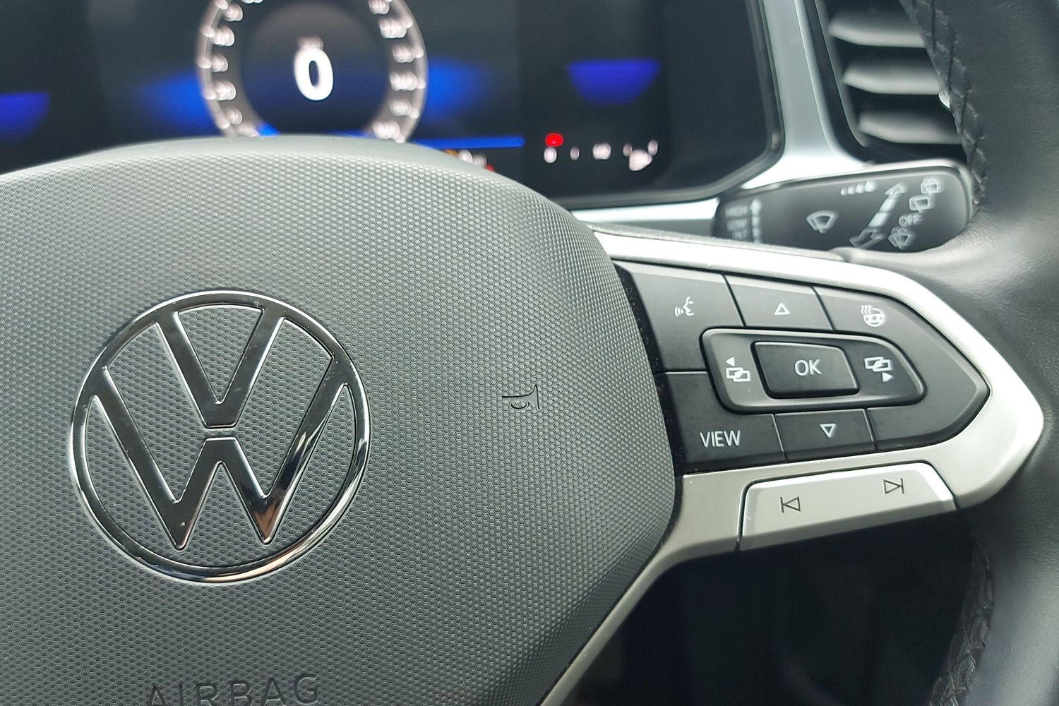 Used Volkswagen T-Roc 2024 for sale - 77397107: Photo 16