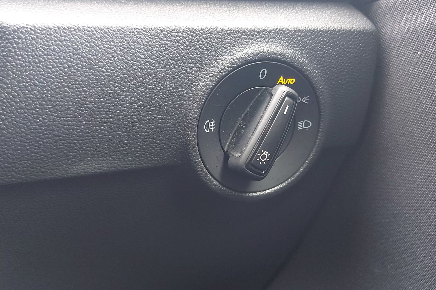 Used Volkswagen T-Roc 2024 for sale - 77397107: Photo 17