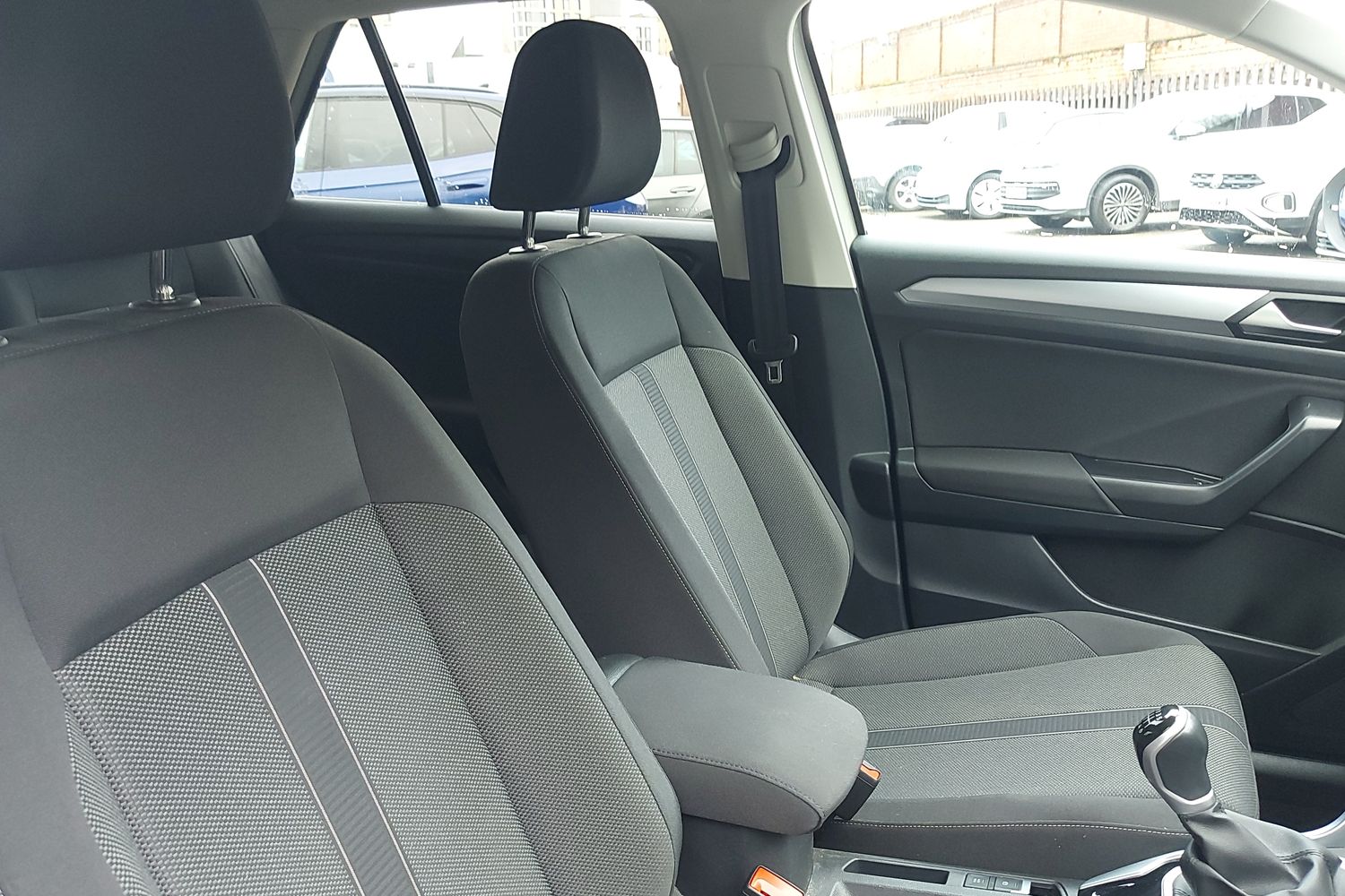 Used Volkswagen T-Roc 2024 for sale - 77397107: Photo 22