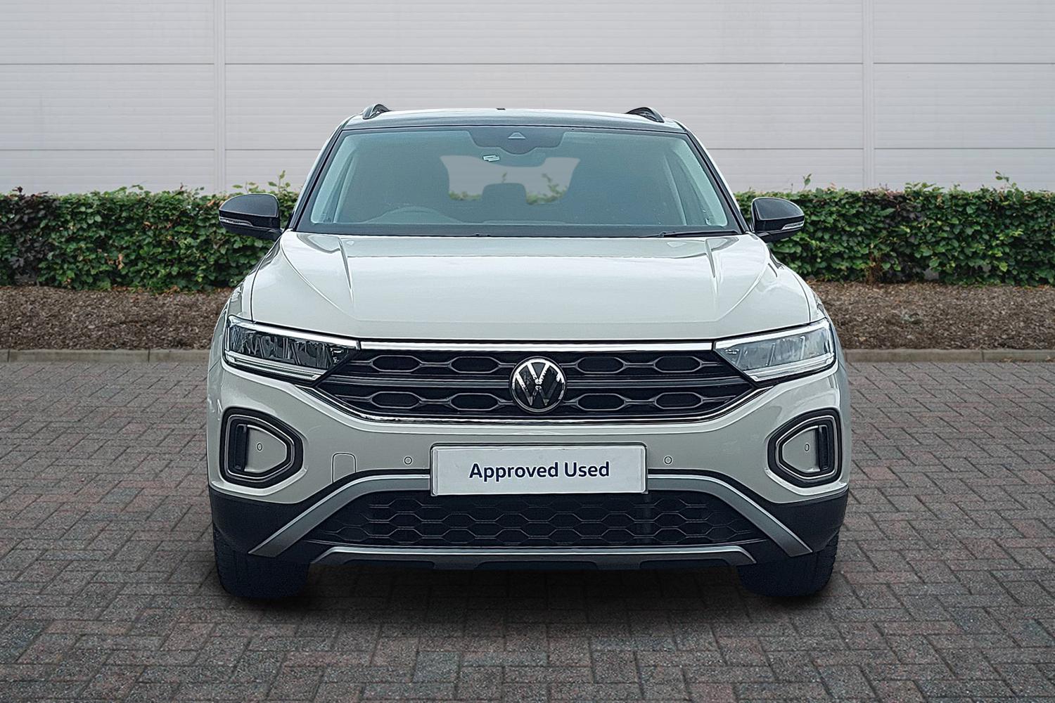 Used Volkswagen T-Roc 2024 for sale - 77397107: Photo 3