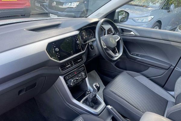 Used Volkswagen T-Cross 2022 for sale - 76139794: Photo 2