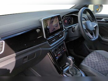 Used Volkswagen T-Roc 2024 for sale - 78663548: Photo
