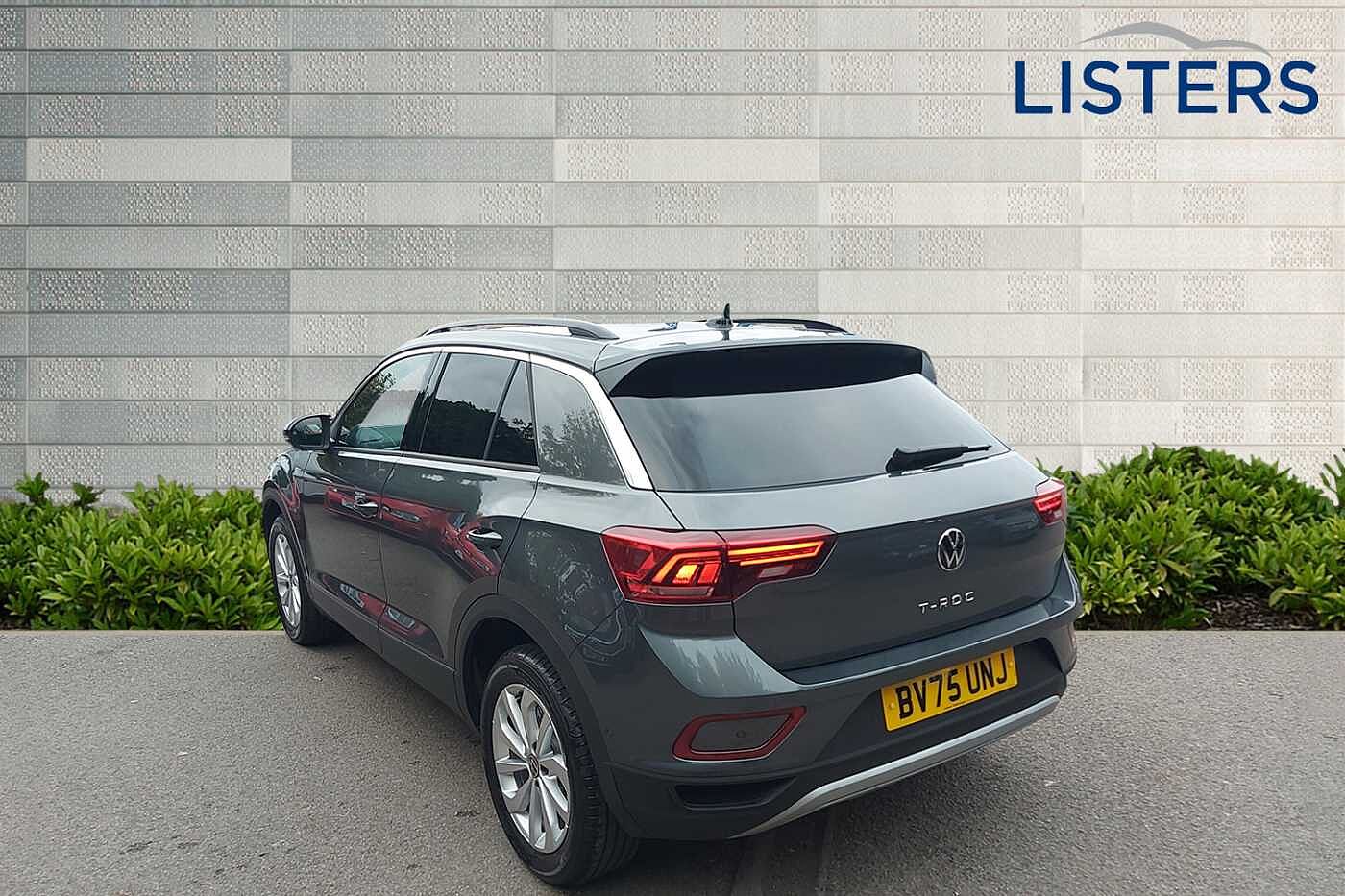 Used Volkswagen T-Roc 2025 for sale - 76111176: Photo 3
