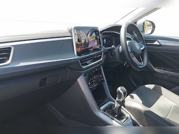 Used Volkswagen T-Roc 2024 for sale - 79050794: Photo