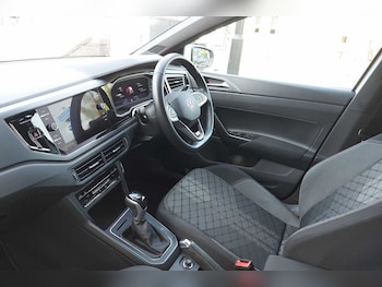 Used Volkswagen Polo 2022 for sale - 76111246: Photo 2