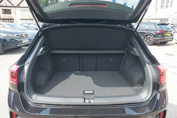 Used Volkswagen T-Roc 2025 for sale - 76111051: Photo 12