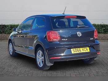 Used Volkswagen Polo 2016 for sale - 78785778: Photo