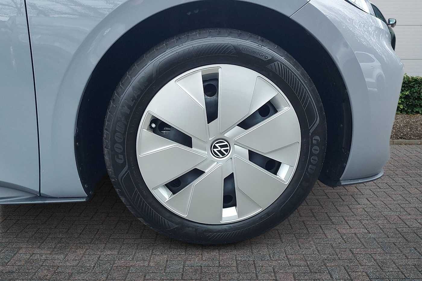 Used Volkswagen ID.3 2025 for sale - 77268842: Photo 5