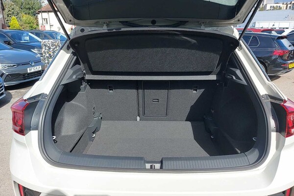 Used Volkswagen T-Roc 2025 for sale - 76111200: Photo 12