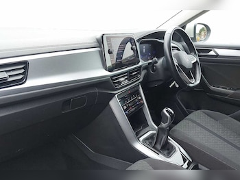 Used Volkswagen T-Roc 2022 for sale - 78008520: Photo