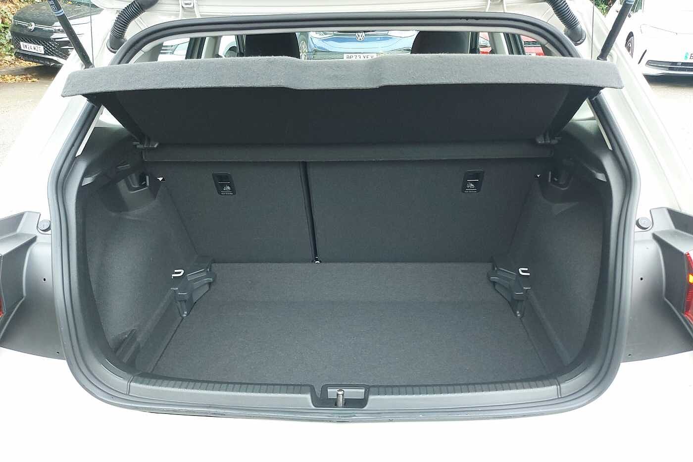 Used Volkswagen Polo 2023 for sale - 76154286: Photo 12