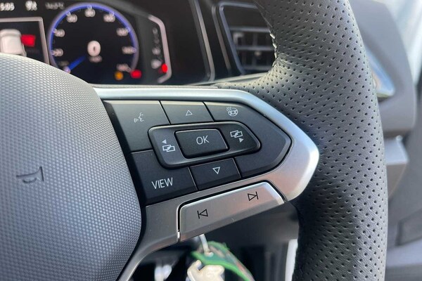 Used Volkswagen T-Roc 2025 for sale - 76154313: Photo 16