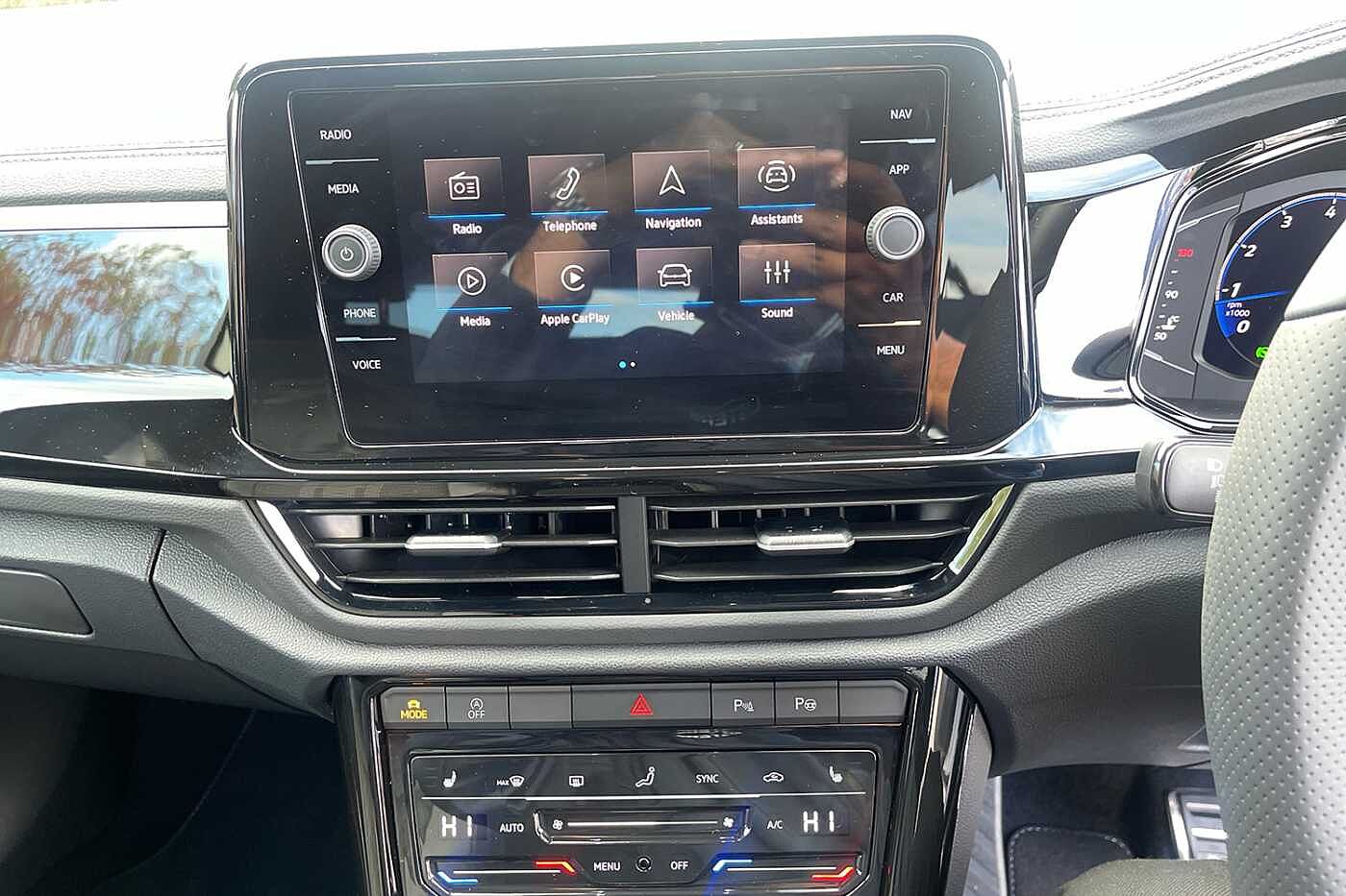 Used Volkswagen T-Roc 2025 for sale - 76154313: Photo 9