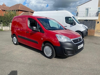 Used Peugeot Partner 2018 for sale - 75838304: Photo