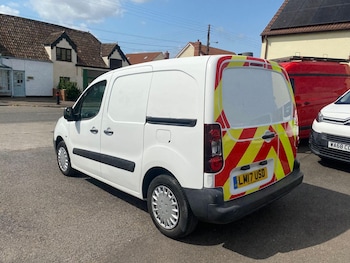 Used Peugeot Partner 2017 for sale - 75618685: Photo