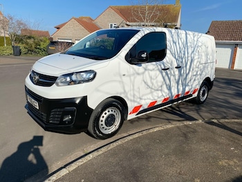 Vauxhall - Vivaro