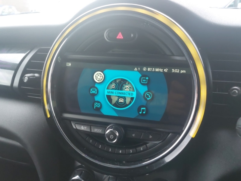 Used MINI Convertible 2018 for sale - 77483845: Photo 11