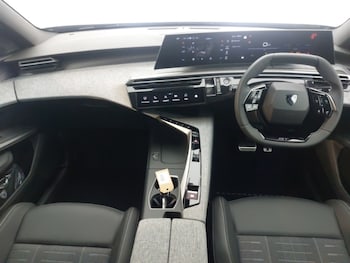 Used Peugeot 3008 2025 for sale - 76721346: Photo