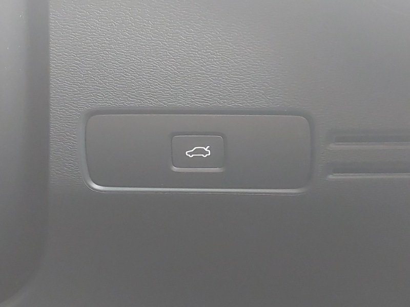 Used Volvo XC40 2024 for sale - 76707983: Photo 19