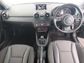 Used Audi A1 2017 for sale - 77141372: Photo