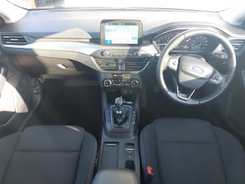 Used Ford Focus 2018 for sale - 77543935: Photo