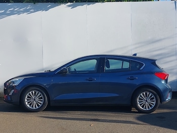 Used Ford Focus 2018 for sale - 77543935: Photo