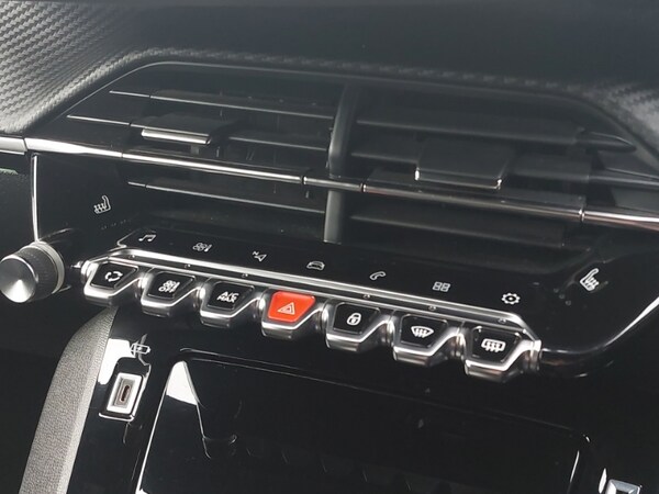 Used Peugeot 2008 2022 for sale - 76246413: Photo 14
