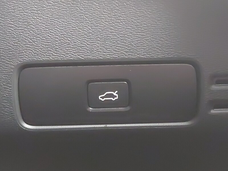 Used Volvo XC40 2023 for sale - 77491309: Photo 14