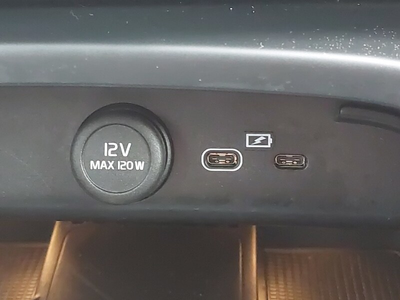 Used Volvo XC40 2023 for sale - 77491309: Photo 15