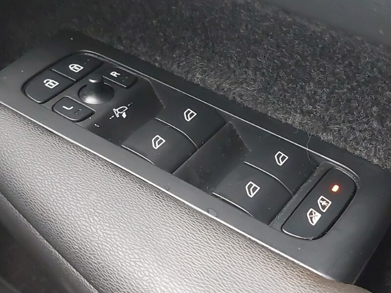 Used Volvo XC40 2023 for sale - 77491309: Photo 19