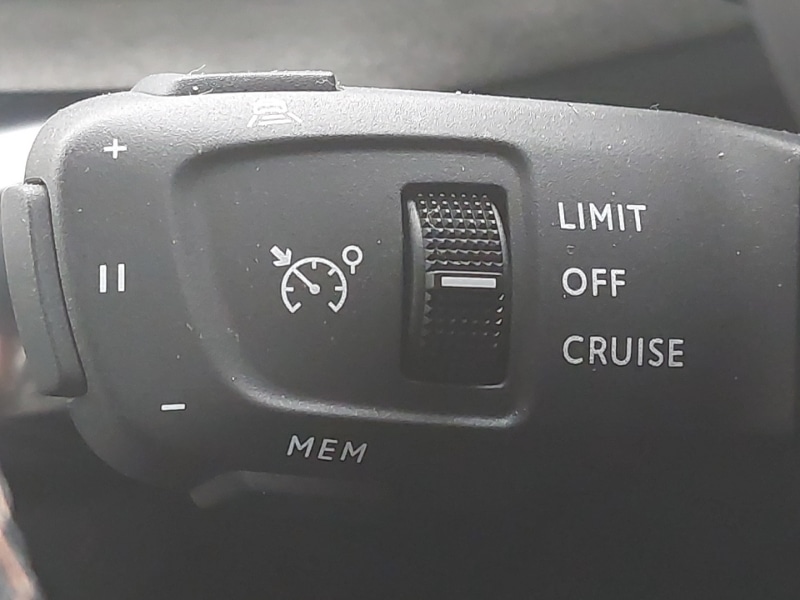 Used Peugeot 3008 2023 for sale - 77155034: Photo 18