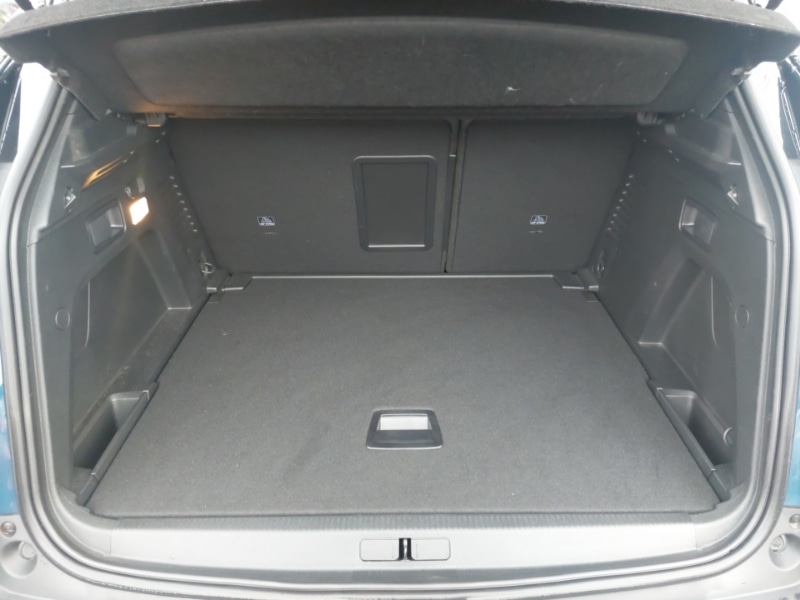 Used Peugeot 3008 2023 for sale - 77155034: Photo 8