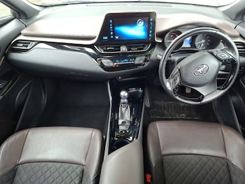 Used Toyota C-HR 2018 for sale - 79573263: Photo