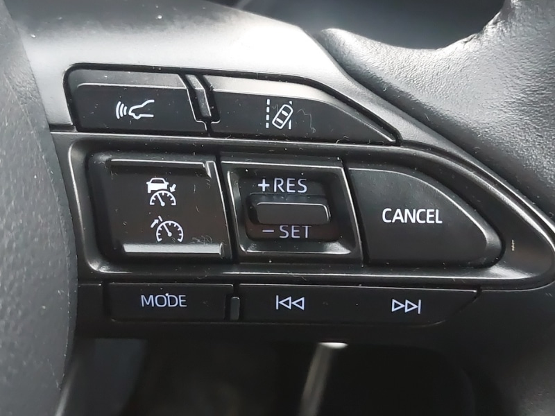 Used Toyota Yaris 2023 for sale - 77999785: Photo 13