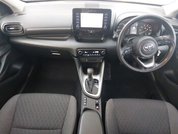 Used Toyota Yaris 2023 for sale - 77999785: Photo
