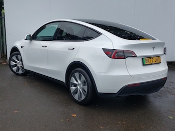 Used Tesla Model Y 2022 for sale - 76199372: Photo 3