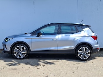 Used SEAT Arona 2023 for sale - 79195299: Photo