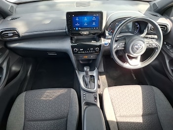 Used Toyota Yaris Cross 2022 for sale - 79180159: Photo