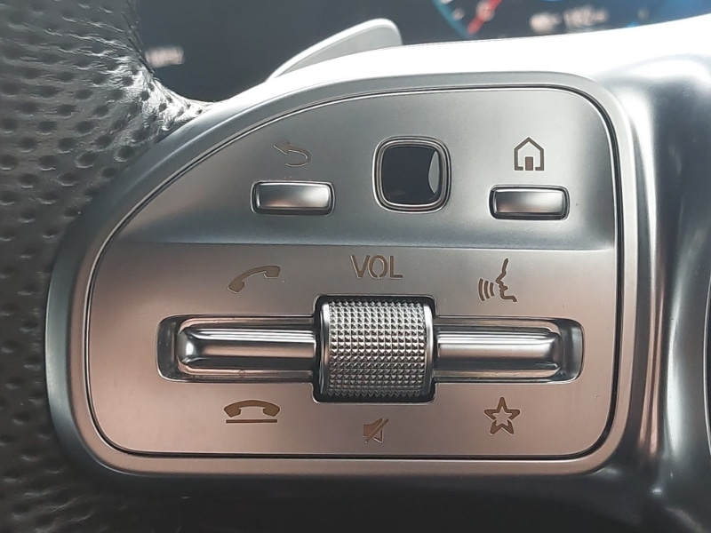 Used Mercedes-Benz EQC 2023 for sale - 77644770: Photo 12