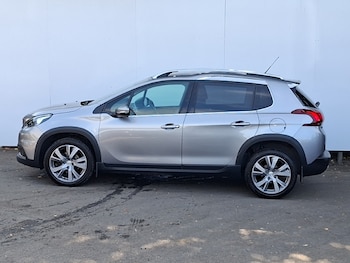 Used Peugeot 2008 2019 for sale - 79263253: Photo