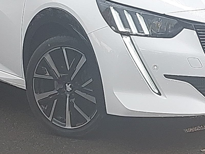 Used Peugeot 208 2023 for sale - 77086794: Photo 9