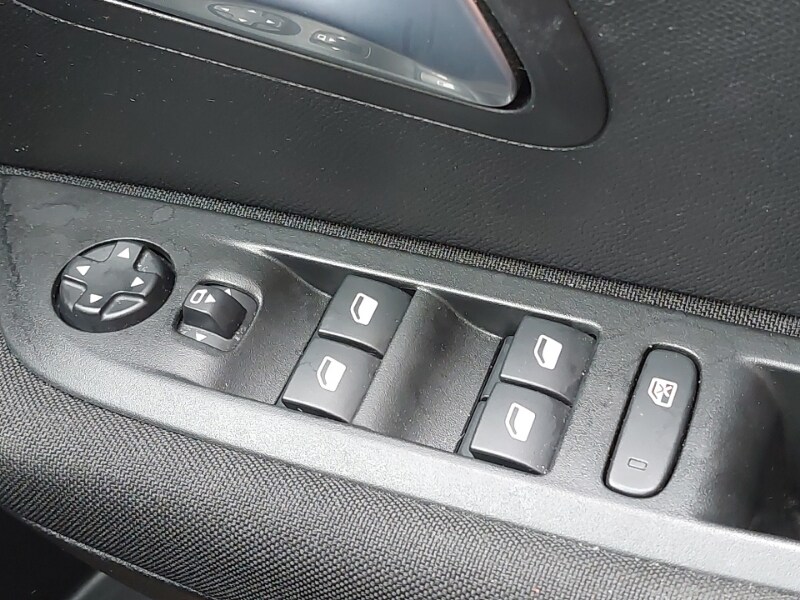 Used Peugeot 208 2022 for sale - 76294027: Photo 18