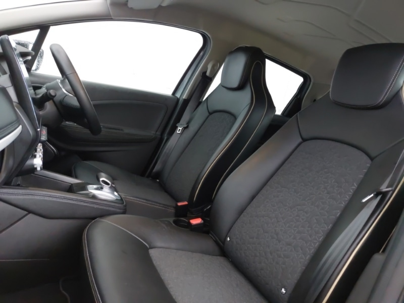 Used Renault Zoe 2023 for sale - 76897608: Photo 5