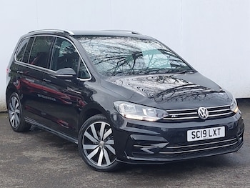 Volkswagen Touran feature image