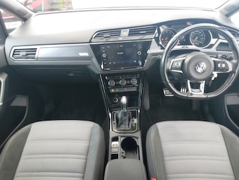 Used Volkswagen Touran 2019 for sale - 77419278: Photo