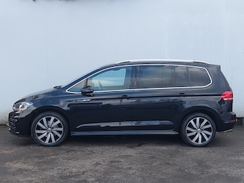 Used Volkswagen Touran 2019 for sale - 77419278: Photo