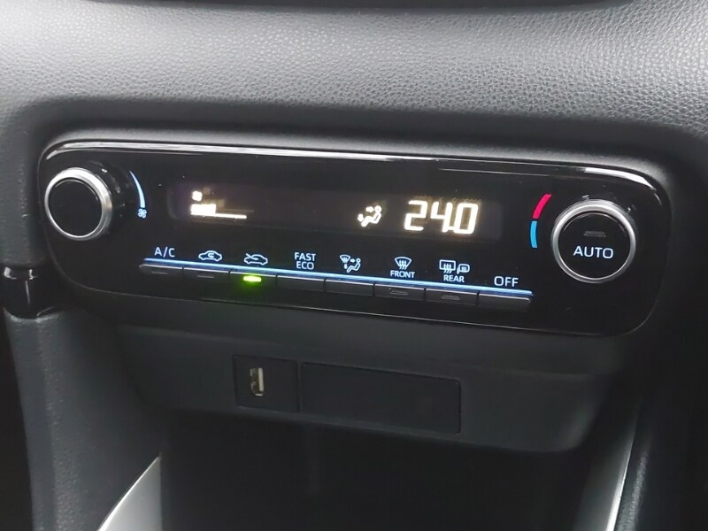 Used Toyota Yaris 2023 for sale - 77299525: Photo 19