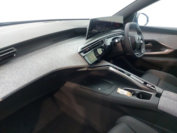 Used Peugeot 3008 2025 for sale - 76155771: Photo 5