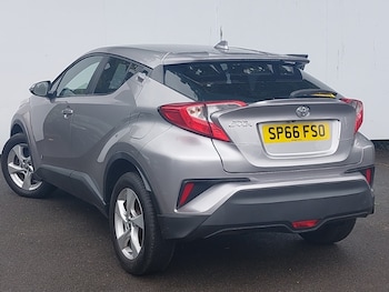 Used Toyota C-HR 2017 for sale - 78634099: Photo