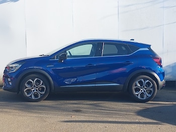 Used Renault Captur 2023 for sale - 77544444: Photo